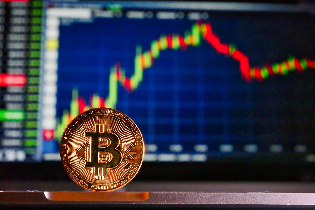 余弦：Hyperliquid上50倍杠杆巨鲸再以452万USDC做多ETH！爆仓价1391美元