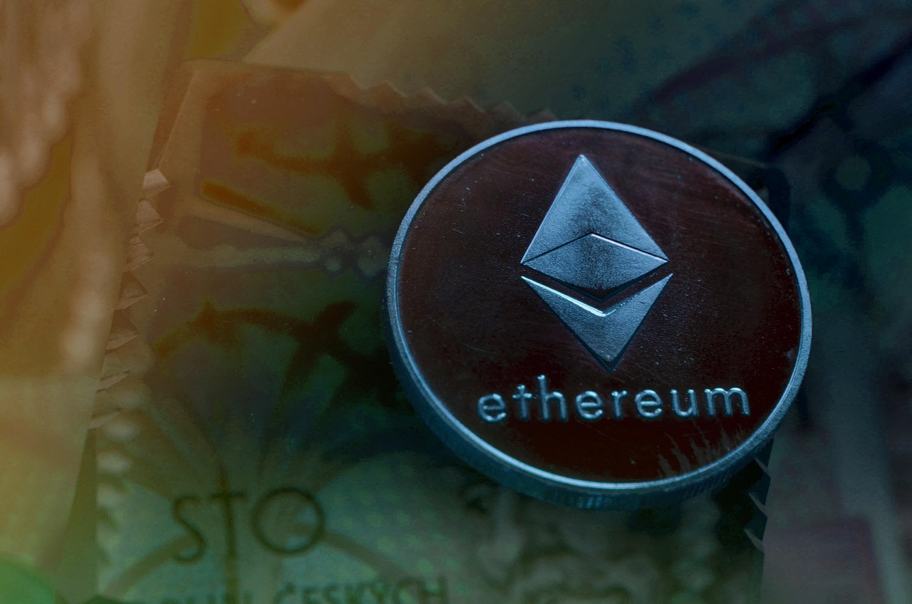 嘉信理财CEO Rick Wurster：一年内推出加密货币现货交易